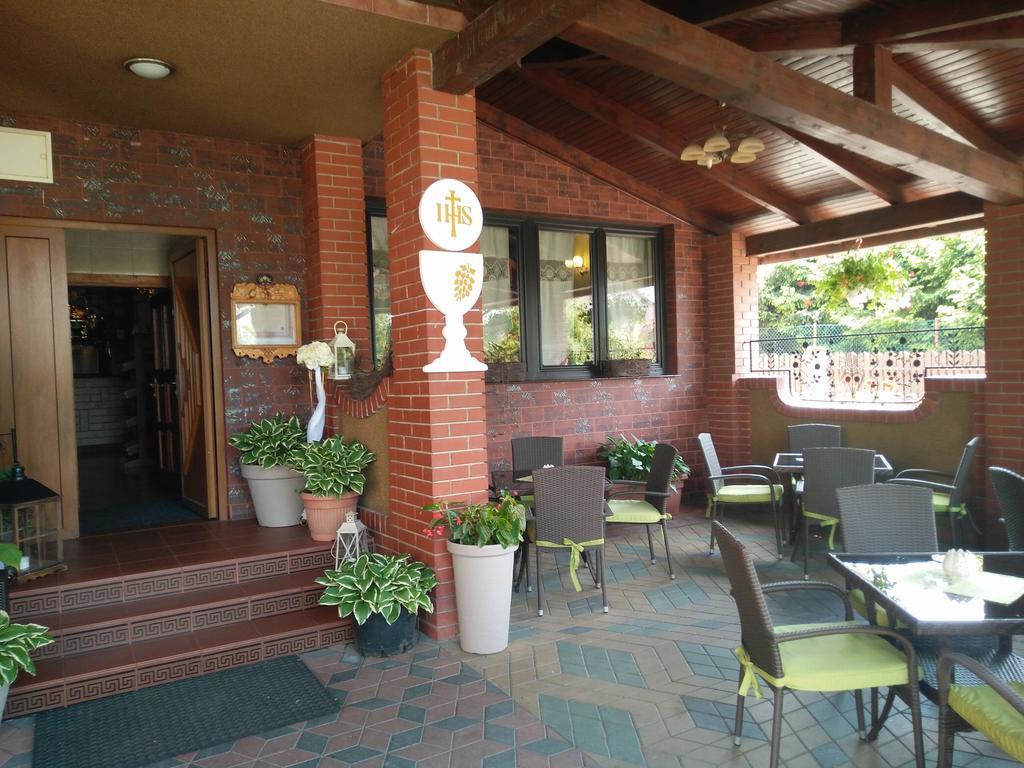 Hotel Rypsowka Újszandec Kültér fotó